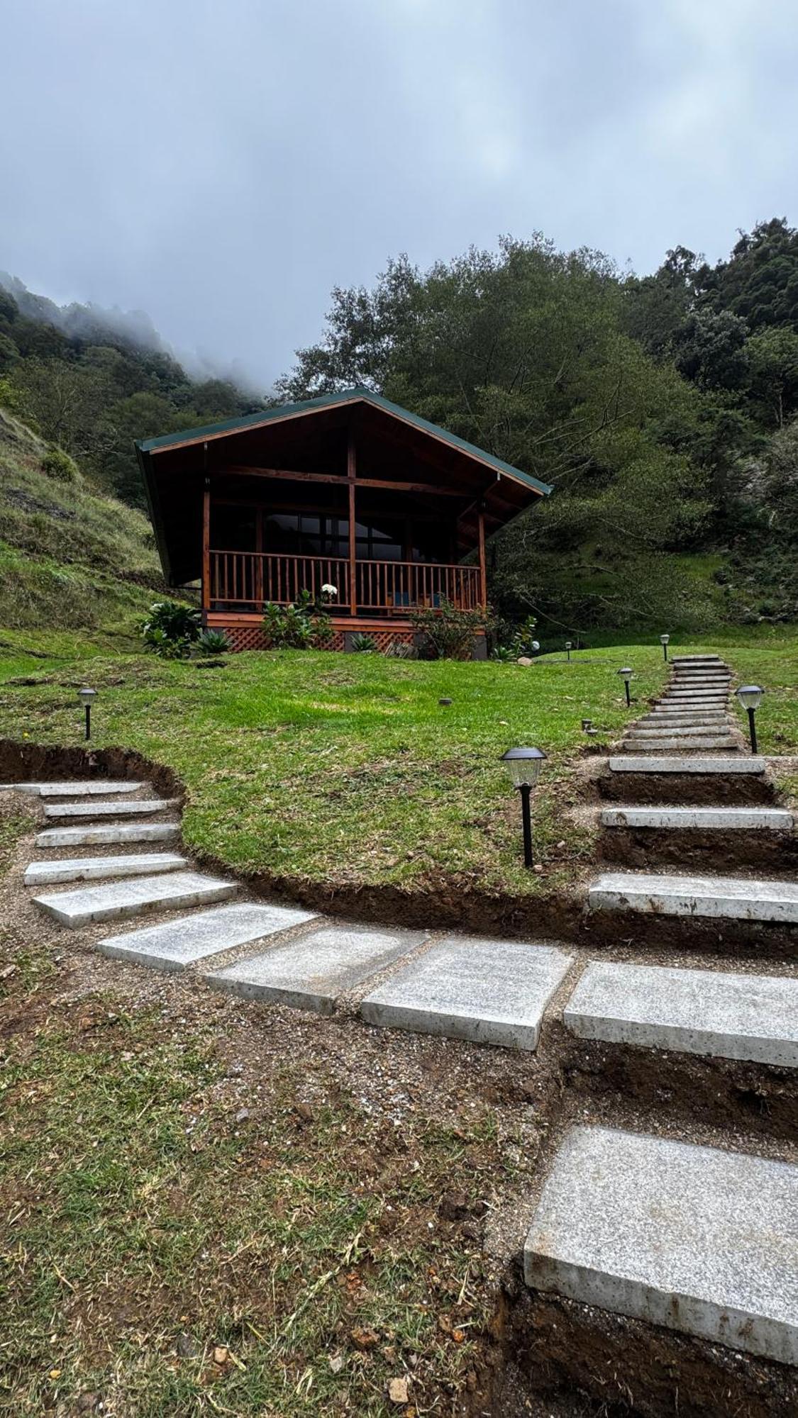 Entre Arboles Lodge San Gerardo de Dota Eksteriør billede